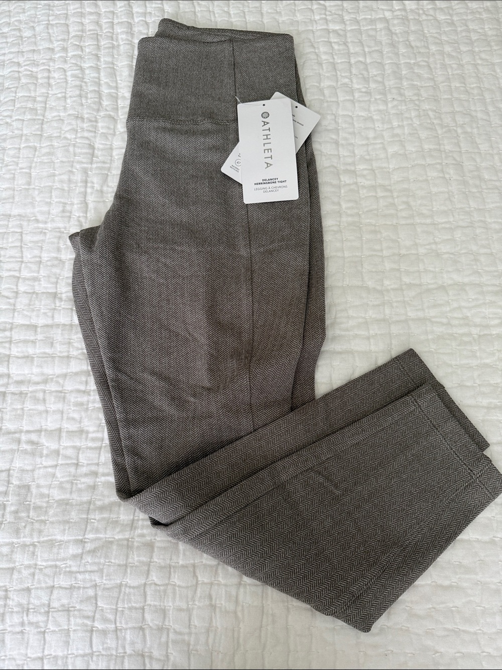 NWT Athleta Delancey women’s  Taupe Herringbone legging medium petite